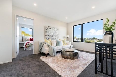 Photo of property in 3a Pine Terrace, Howick, Auckland, 2014