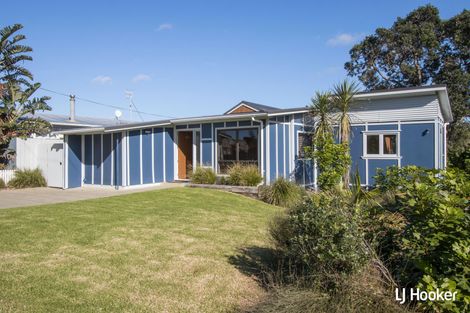 Photo of property in 102 Dillon Street, Waihi Beach, 3611
