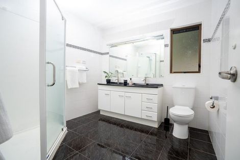 Photo of property in 98 Allington Road, Karori, Wellington, 6012