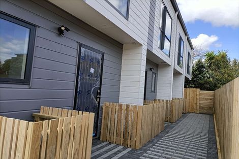 Photo of property in 13d Serjeant Street, Henderson, Auckland, 0612