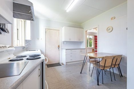 Photo of property in 23 Argyle Avenue, Takaro, Palmerston North, 4410