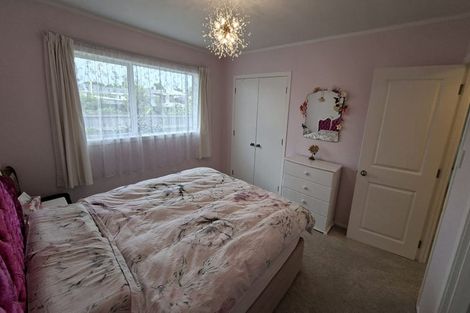 Photo of property in 2/29 Wallace Road, Mangere Bridge, Auckland, 2022