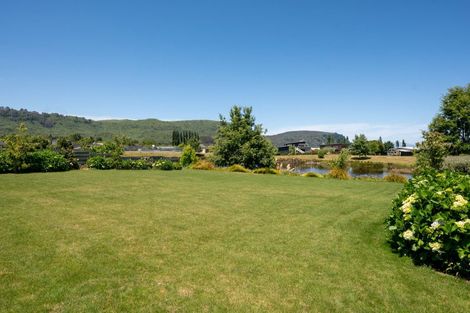 Photo of property in 9 Pukeko Way, Kinloch, Taupo, 3377