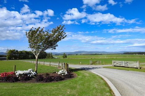 Photo of property in 11 Sinclair Road, Browns, Winton, 9782