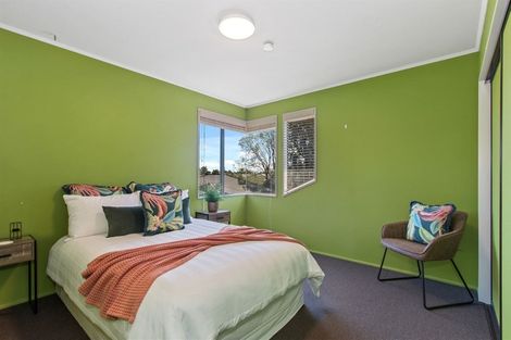 Photo of property in 10 Castle Way, Beckenham, Christchurch, 8023