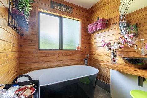 Photo of property in 10 Rowena Crescent, Motuoapa, Turangi, 3382