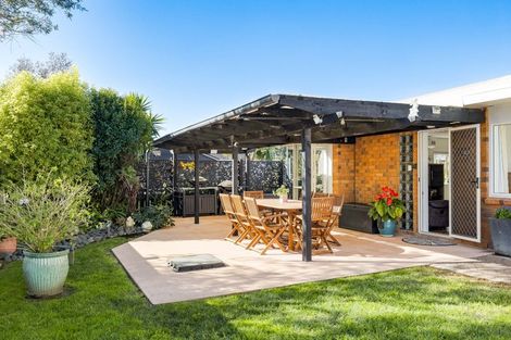 Photo of property in 5 Shadon Place, Stanmore Bay, Whangaparaoa, 0932
