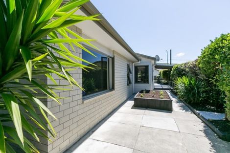 Photo of property in 4 West Place, Greenmeadows, Napier, 4112