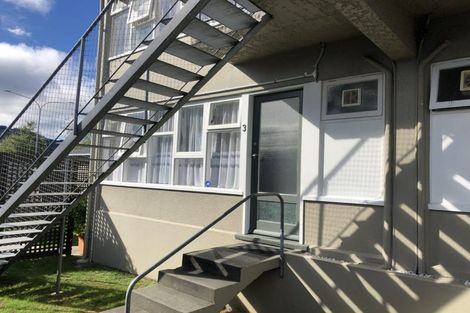 Photo of property in 1/33 Queen Street, Upper Hutt Central, Upper Hutt, 5018