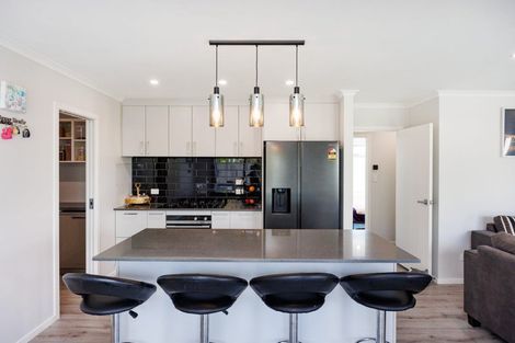 Photo of property in 8 Henty Lane, Marton, 4710