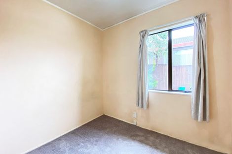 Photo of property in 2/79 Aberfeldy Avenue, Highland Park, Auckland, 2010