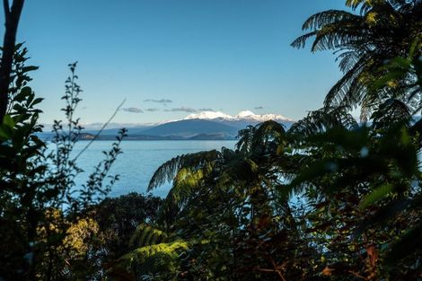 Photo of property in 1 Whakamoenga Point, Acacia Bay, Taupo, 3385