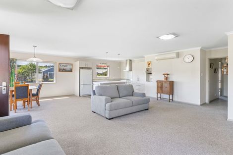 Photo of property in 3 Windsor Street, Richmond Heights, Taupo, 3330
