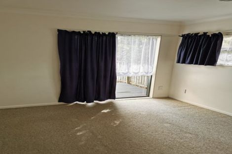 Photo of property in 70 Sturges Road, Henderson, Auckland, 0612