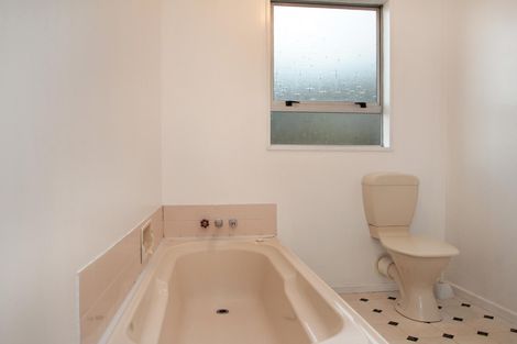 Photo of property in 30 Wharfe Street, South Hill, Oamaru, 9400