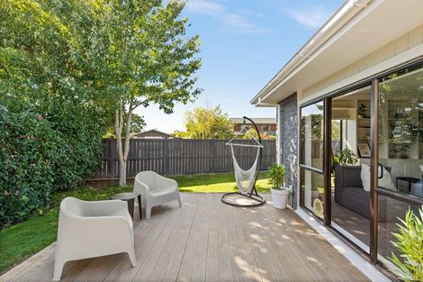 Photo of property in 36 James Cook Street, Havelock North, 4130