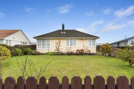 Photo of property in 14 Wilson Crescent, Highbury, Palmerston North, 4412