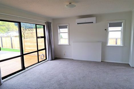 Photo of property in 152 Wainuiomata Road, Wainuiomata, Lower Hutt, 5014