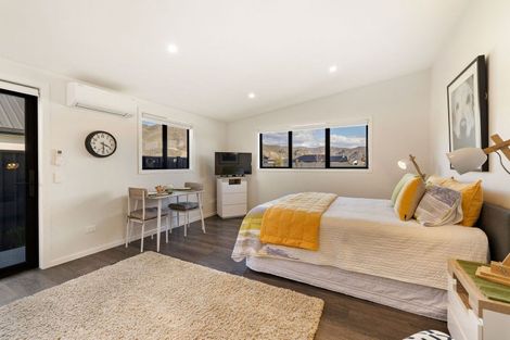 Photo of property in 19 Searle Drive, Cromwell, 9310