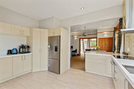 Photo of property in 36 Corson Avenue, Beckenham, Christchurch, 8023