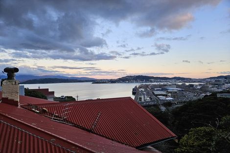 Photo of property in 123 Barnard Street, Wadestown, Wellington, 6012