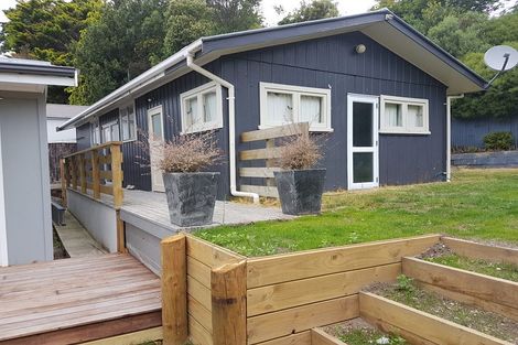 Photo of property in 27 Tremaine Avenue, Two Mile Bay, Taupo, 3330