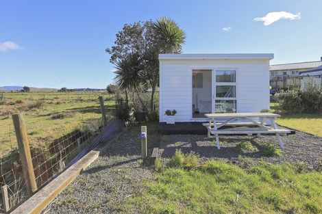 Photo of property in 188 Pukehina Parade, Pukehina, 3189