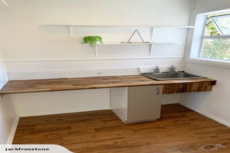 Photo of property in 69 Collingwood Street, Eltham, 4322