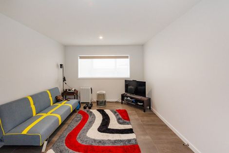 Photo of property in 23 Vaucluse Heights, Fitzherbert, Palmerston North, 4410