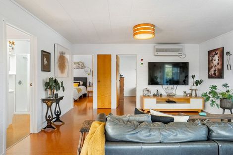 Photo of property in 127 Bruce Wallace Place, Whangamata, 3620