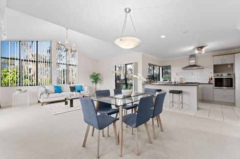 Photo of property in 64 San Valentino Drive, Henderson, Auckland, 0612