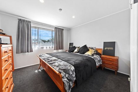 Photo of property in 21 Darnell Crescent, Clover Park, Auckland, 2019