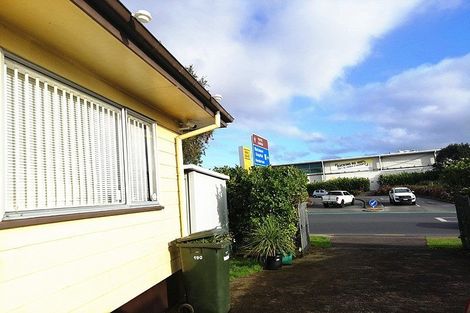 Photo of property in 190 Universal Drive, Henderson, Auckland, 0610