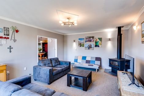 Photo of property in 208 Caroline Place, Mayfair, Hastings, 4122