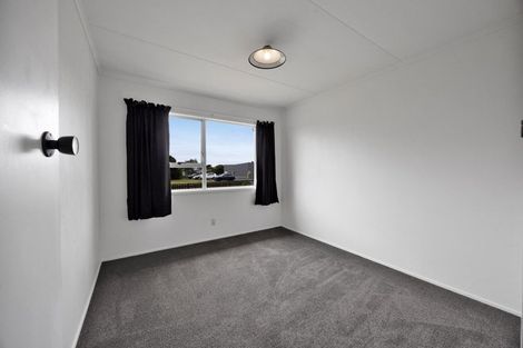 Photo of property in 7a Oleander Place, Bell Block, New Plymouth, 4312