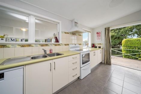 Photo of property in 18 Olivia Street, Stratford, 4332