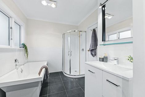 Photo of property in 60 Ilam Road, Upper Riccarton, Christchurch, 8041