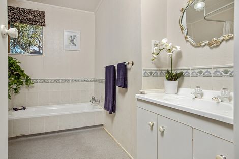 Photo of property in 10 Kereru Place, Masterton, 5810