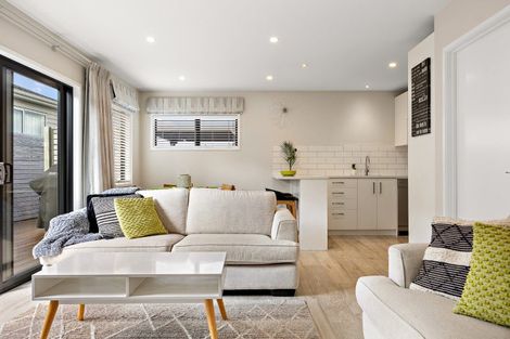 Photo of property in 60 Matua Road, Huapai, Kumeu, 0810