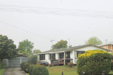 Photo of property in 6 Parata Street, Two Mile Bay, Taupo, 3330