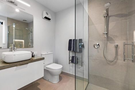 Photo of property in 35 Rannoch Drive, Jacks Point, Queenstown, 9371