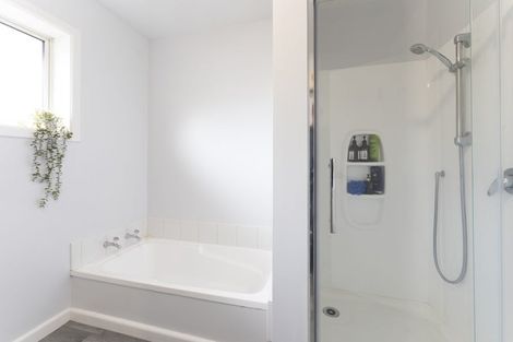 Photo of property in 6 Bentley Street, Russley, Christchurch, 8042