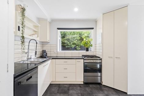 Photo of property in 25 Garden Terrace, Pukekohe, 2120