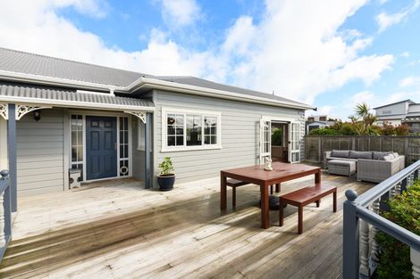 Photo of property in 32 Kent Avenue, Waitarere Beach, Levin, 5510