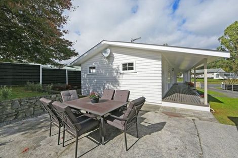 Photo of property in 75 Norana Road, Timberlea, Upper Hutt, 5018