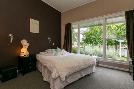 Photo of property in 702 Avenue Road West, Saint Leonards, Hastings, 4120