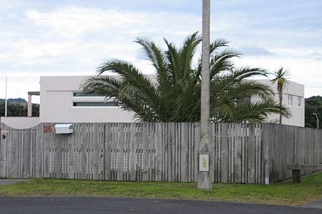 Photo of property in 15 Edith Place, Omaha, 0986