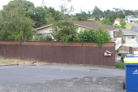 Photo of property in 36 Barron Drive, Green Bay, Auckland, 0604