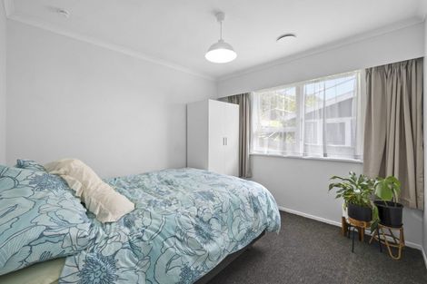 Photo of property in 16 Whakawhiti Street, Marfell, New Plymouth, 4310