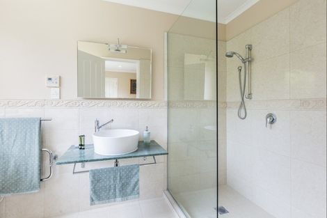 Photo of property in 12 Grovenor Drive, Orewa, 0931